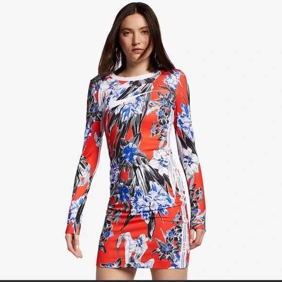 Nike dress! Size Large